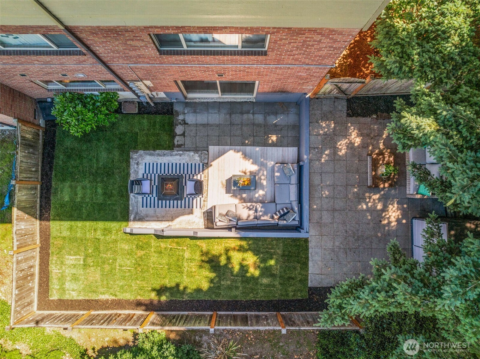 Property Photo: 3834 175th Avenue NE 101 WA 98052