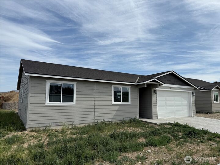 Property Photo:  2367  Noah Street SE  WA 98802 