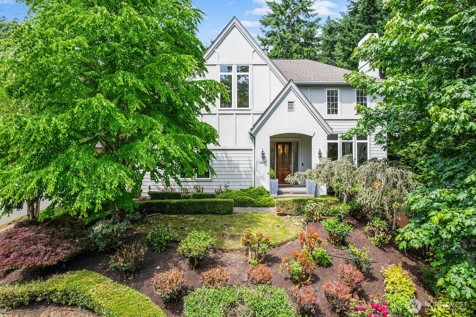 4935  163rd Place SE  Bellevue WA 98006 photo