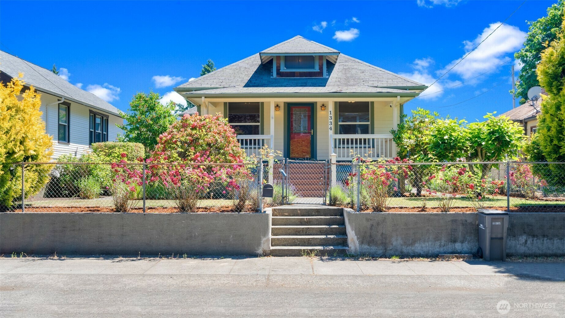 Property Photo: 1334 Elizabeth Avenue WA 98337