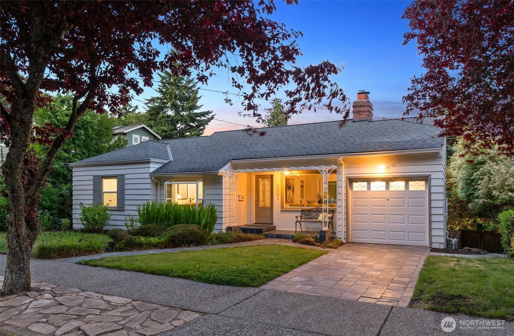 Property Photo:  3644  41st Ave W  WA 98199 