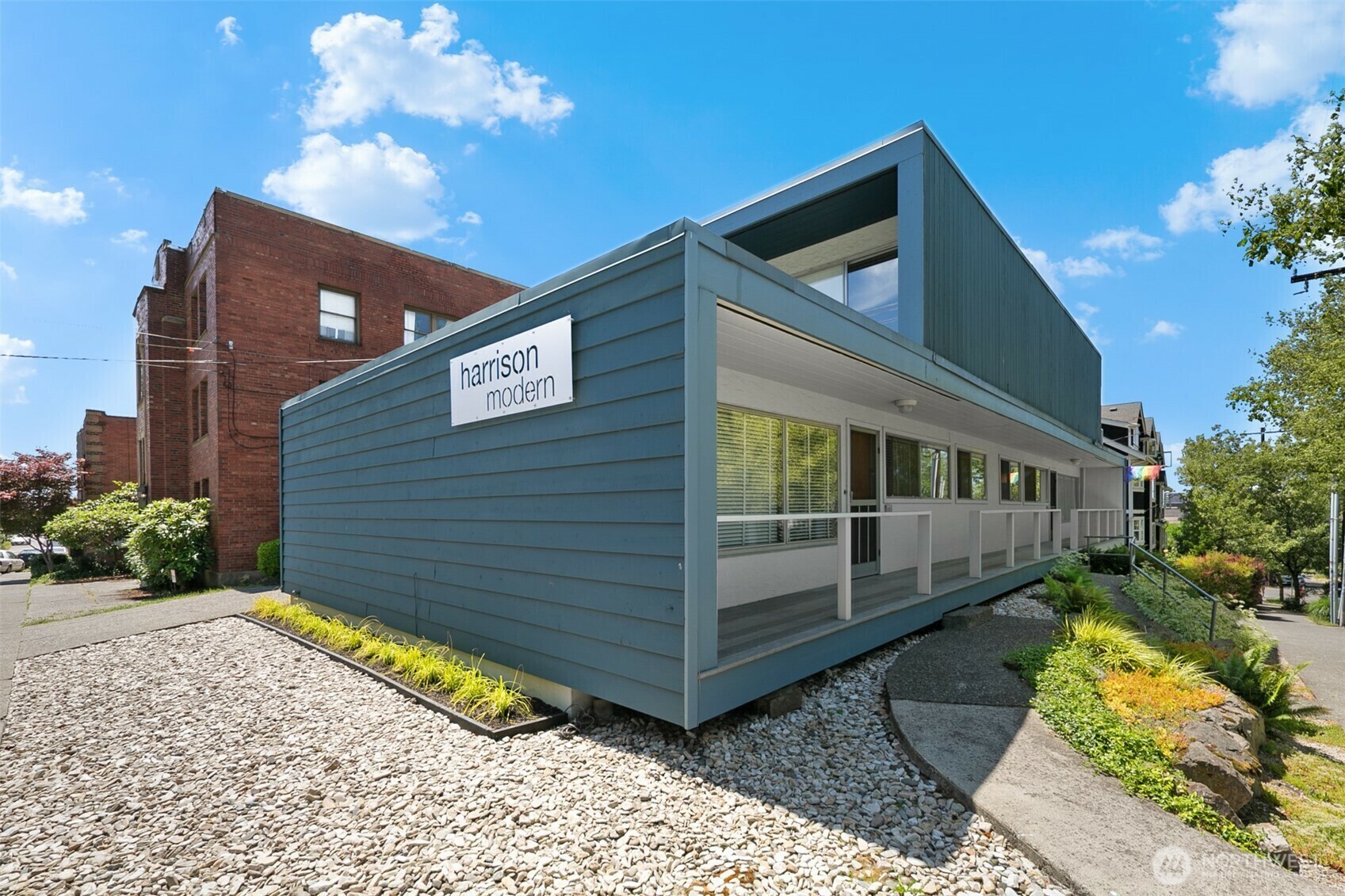 Property Photo: 1111 E Harrison Street WA 98102