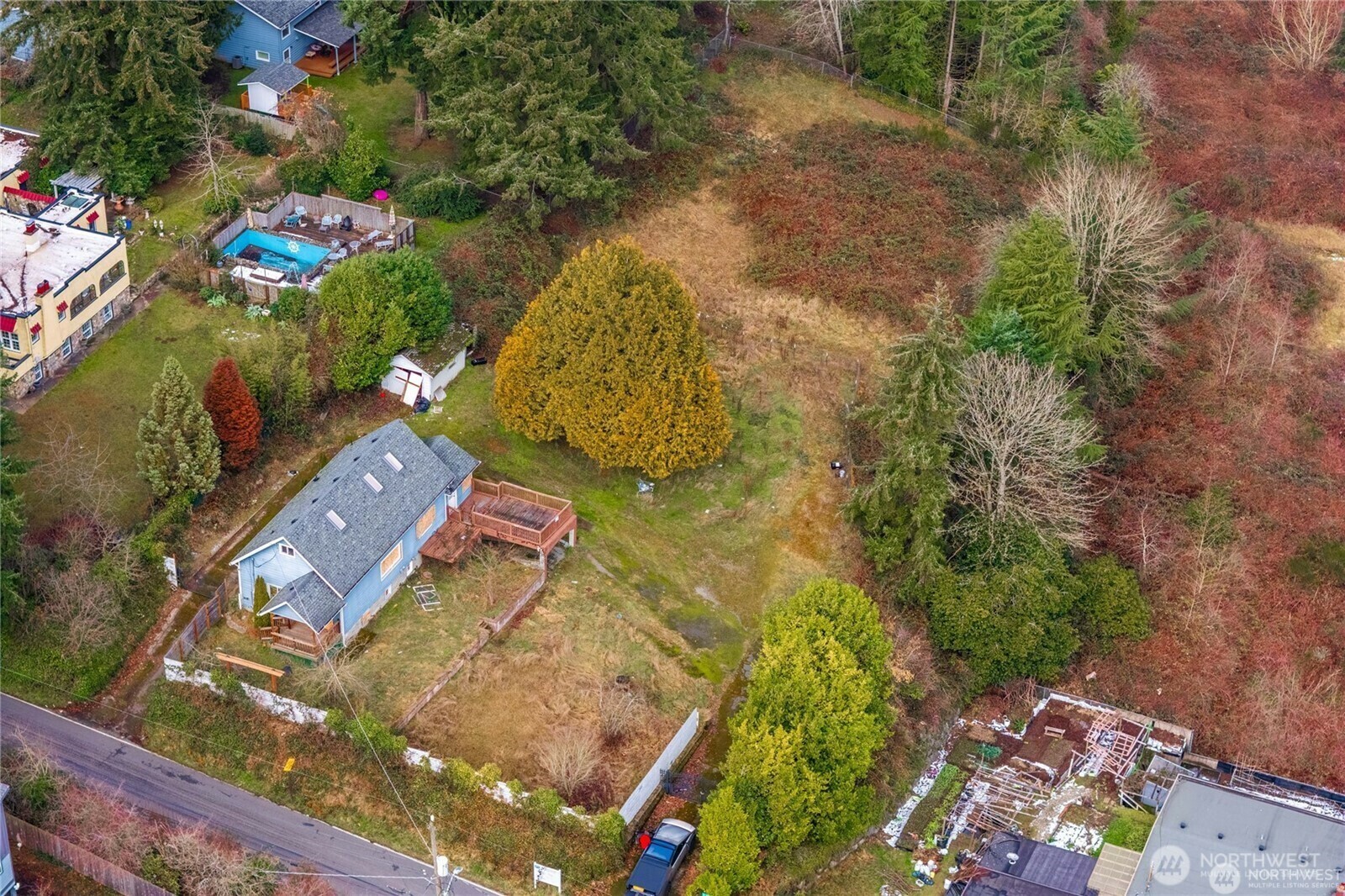 Property Photo: 2620 S 133rd Street WA 98168