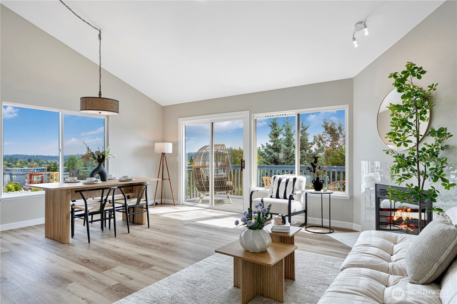 Property Photo: 9422 49th Avenue S WA 98118