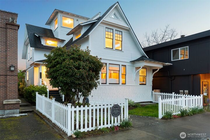 116  4th Avenue N  Edmonds WA 98020 photo