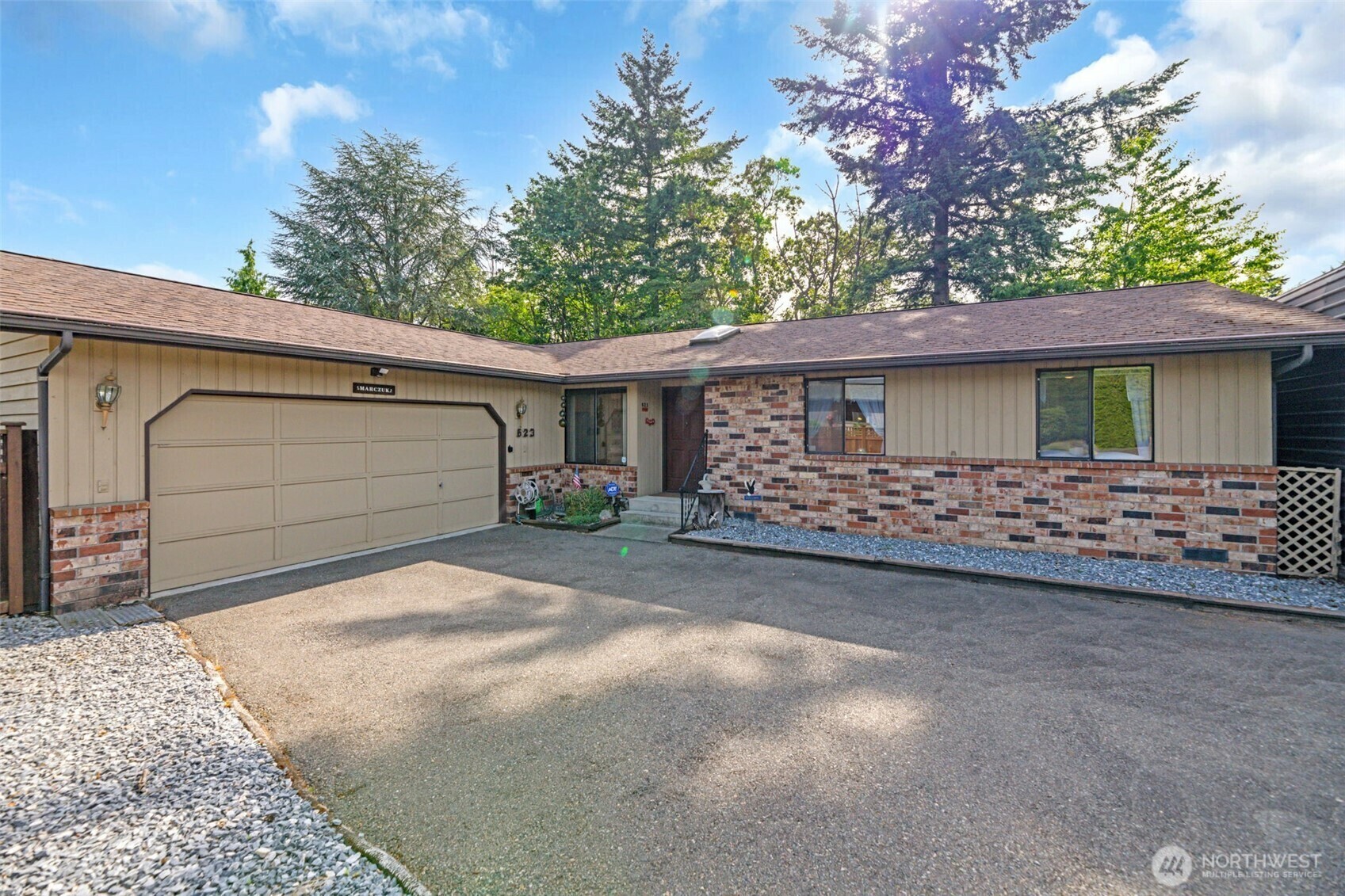 Property Photo: 623 SW 122nd Street WA 98146
