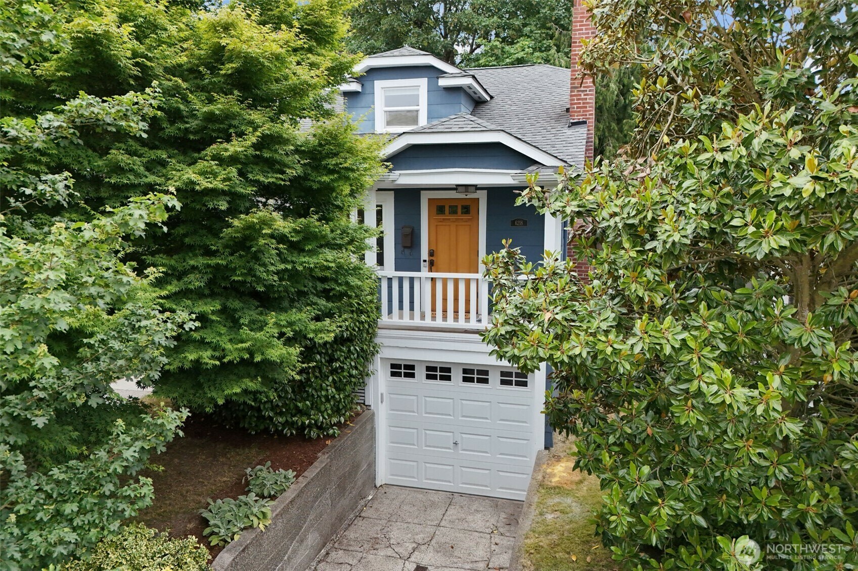 Property Photo:  6218  26th Ave NE  WA 98115 
