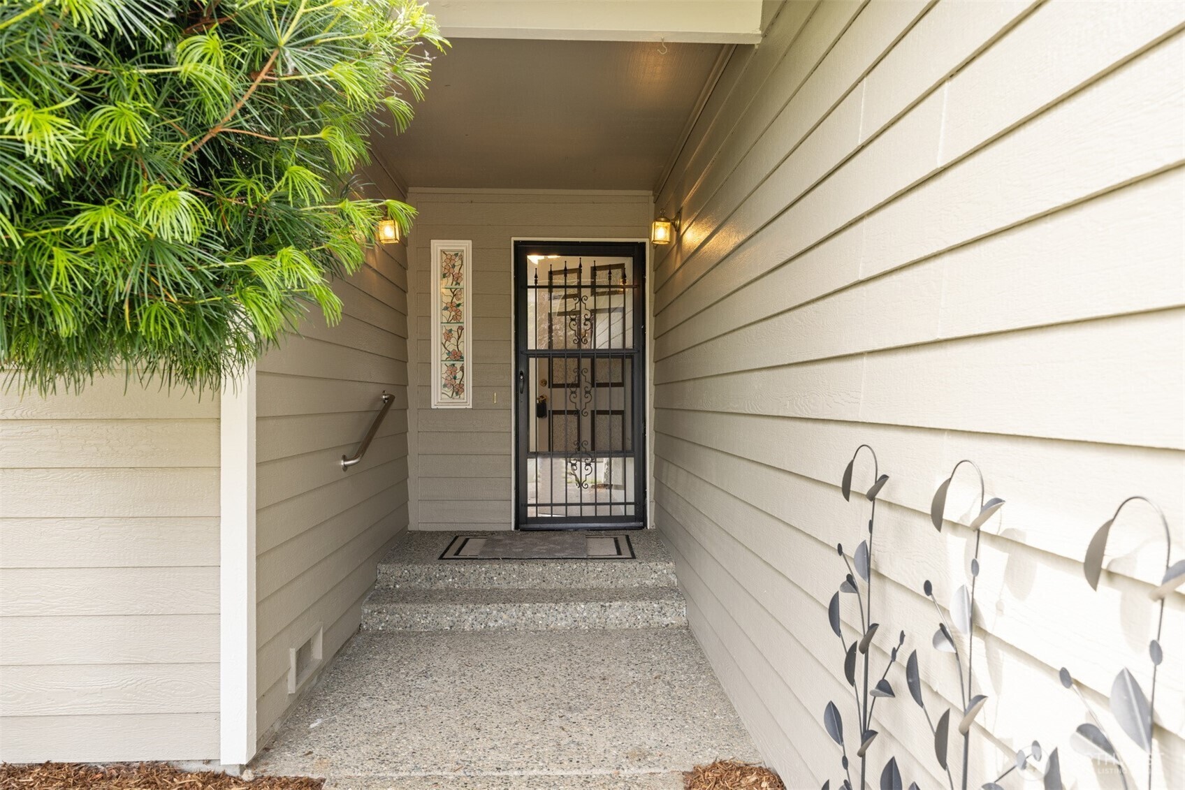 Property Photo: 805 Cultus Mountain Drive WA 98284
