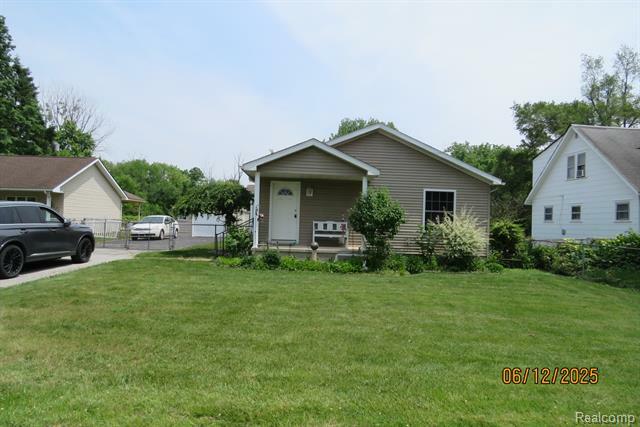 Property Photo: 10571 Baraga Street MI 48180