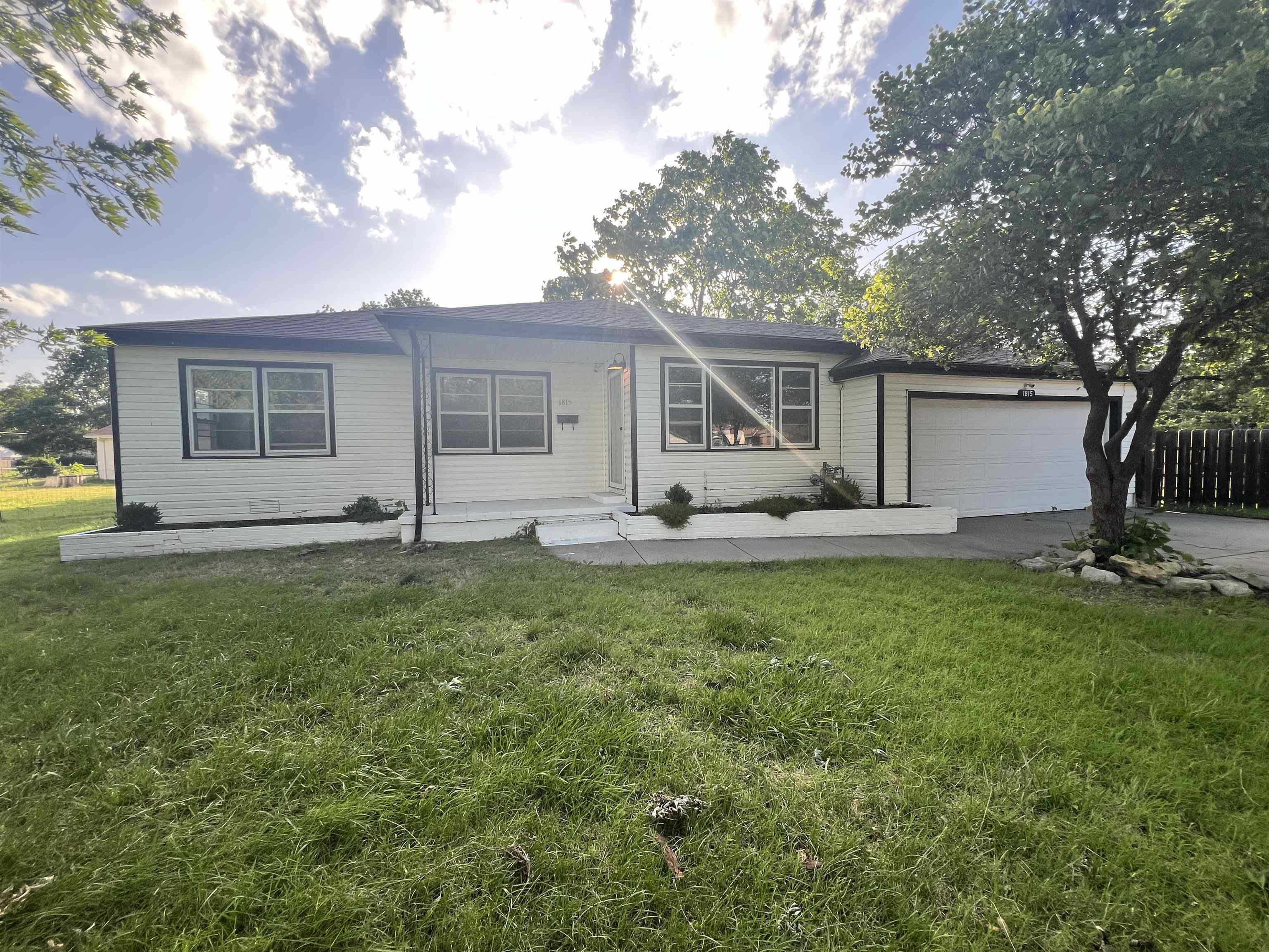 Property Photo:  1815 N Meridian Ave  KS 67203 