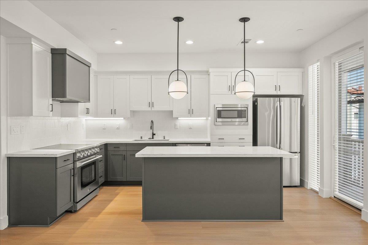 Property Photo: 224 Carroll Street 2 CA 94086