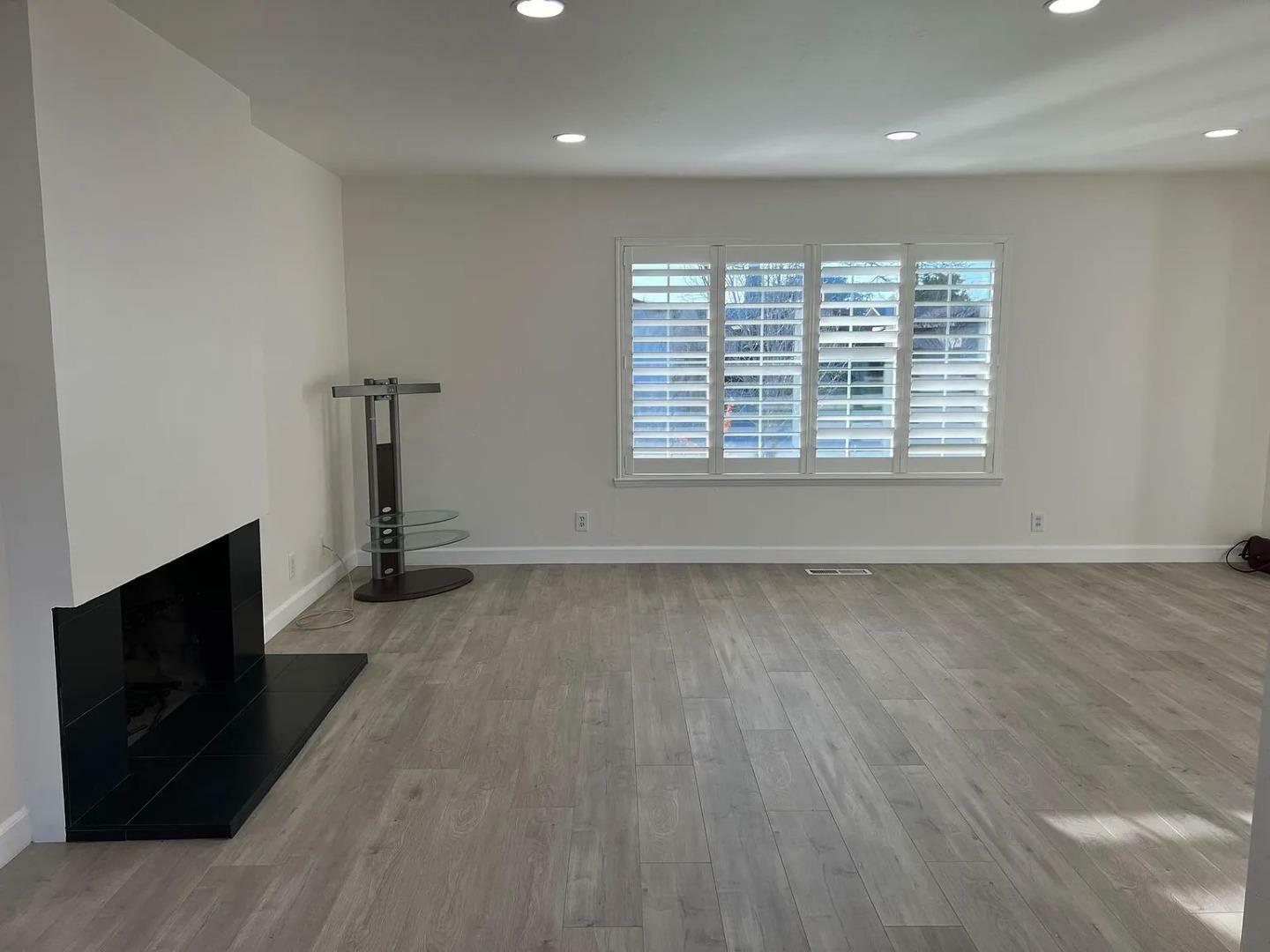 Property Photo: 6366 Tamalpais Avenue CA 95120