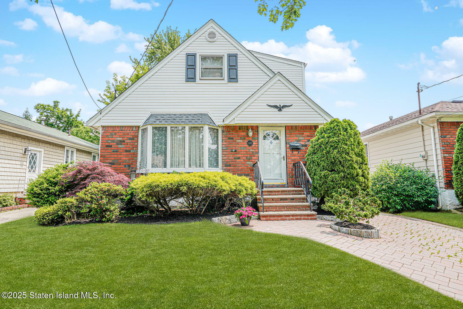 Property Photo:  243 Seidman Avenue  NY 10312 