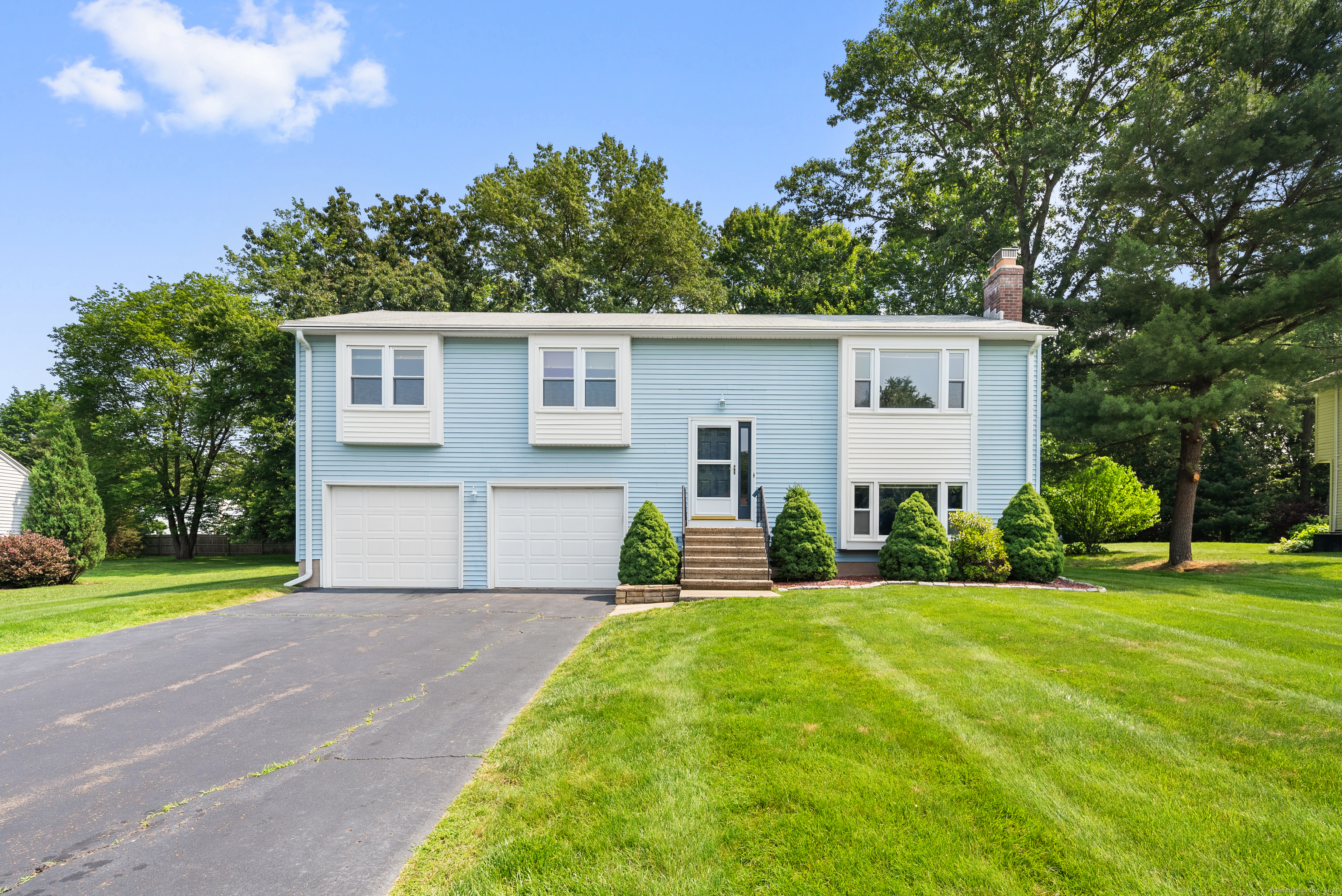 Property Photo: 84 Bourbon Street CT 06074