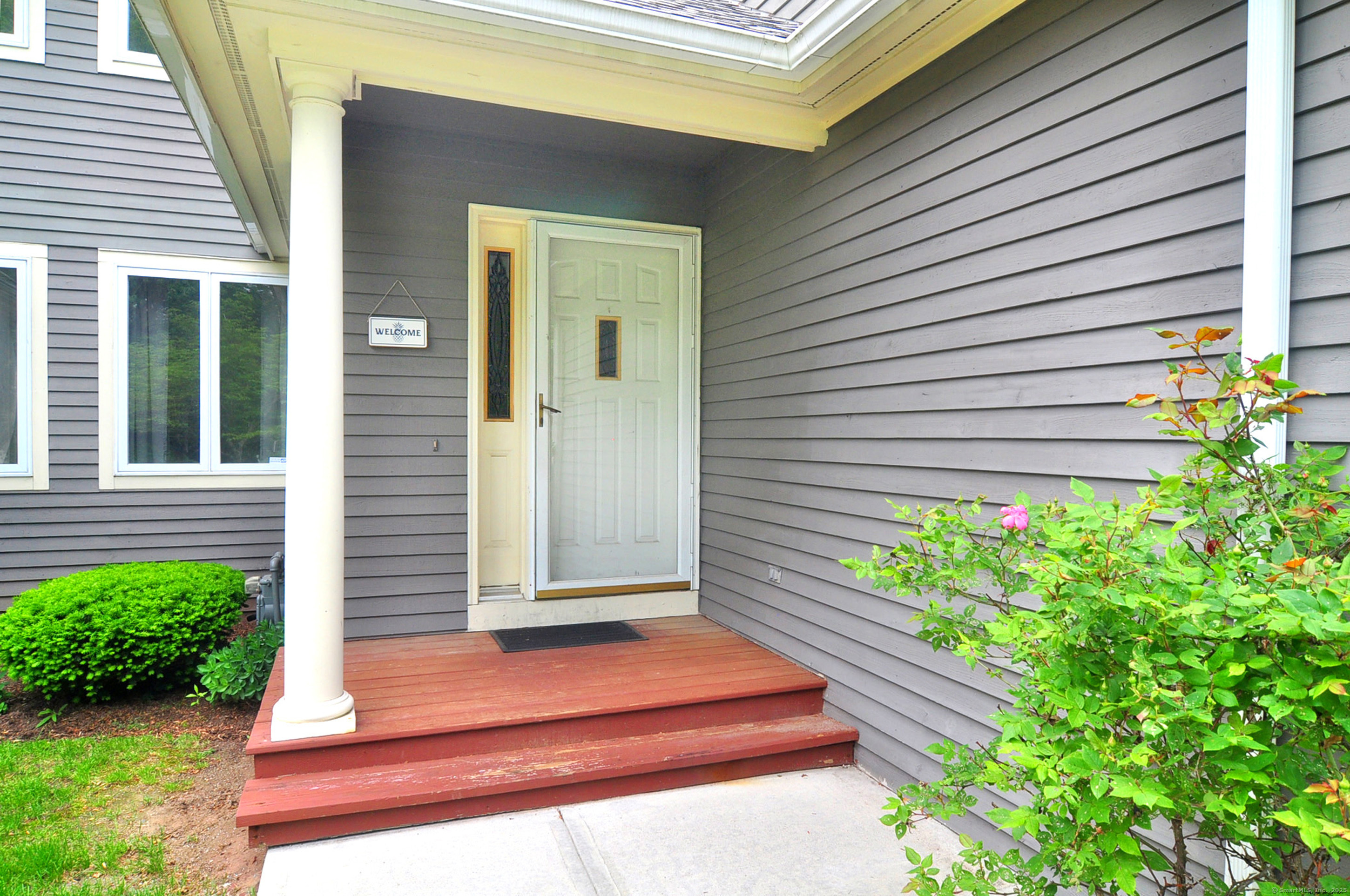 Property Photo:  202 Castlewood Drive 202  CT 06002 