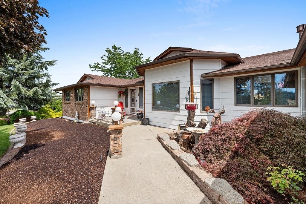 Property Photo:  4821 S Conklin Rd  WA 99016 