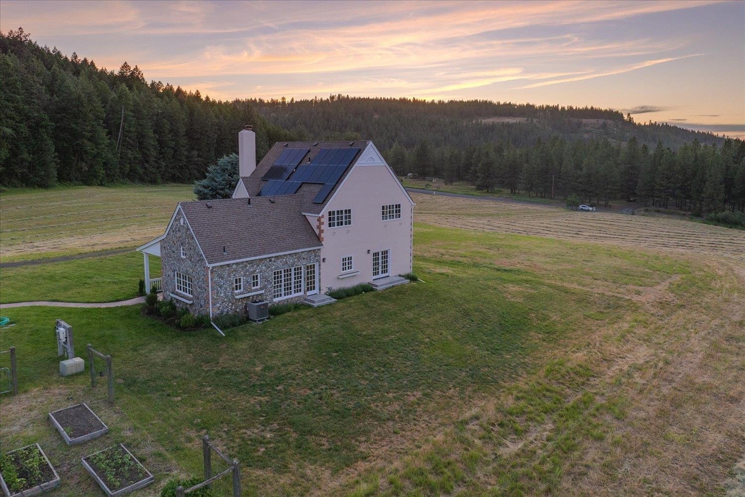 Property Photo:  4408 E Spangle Creek Rd  WA 99036 