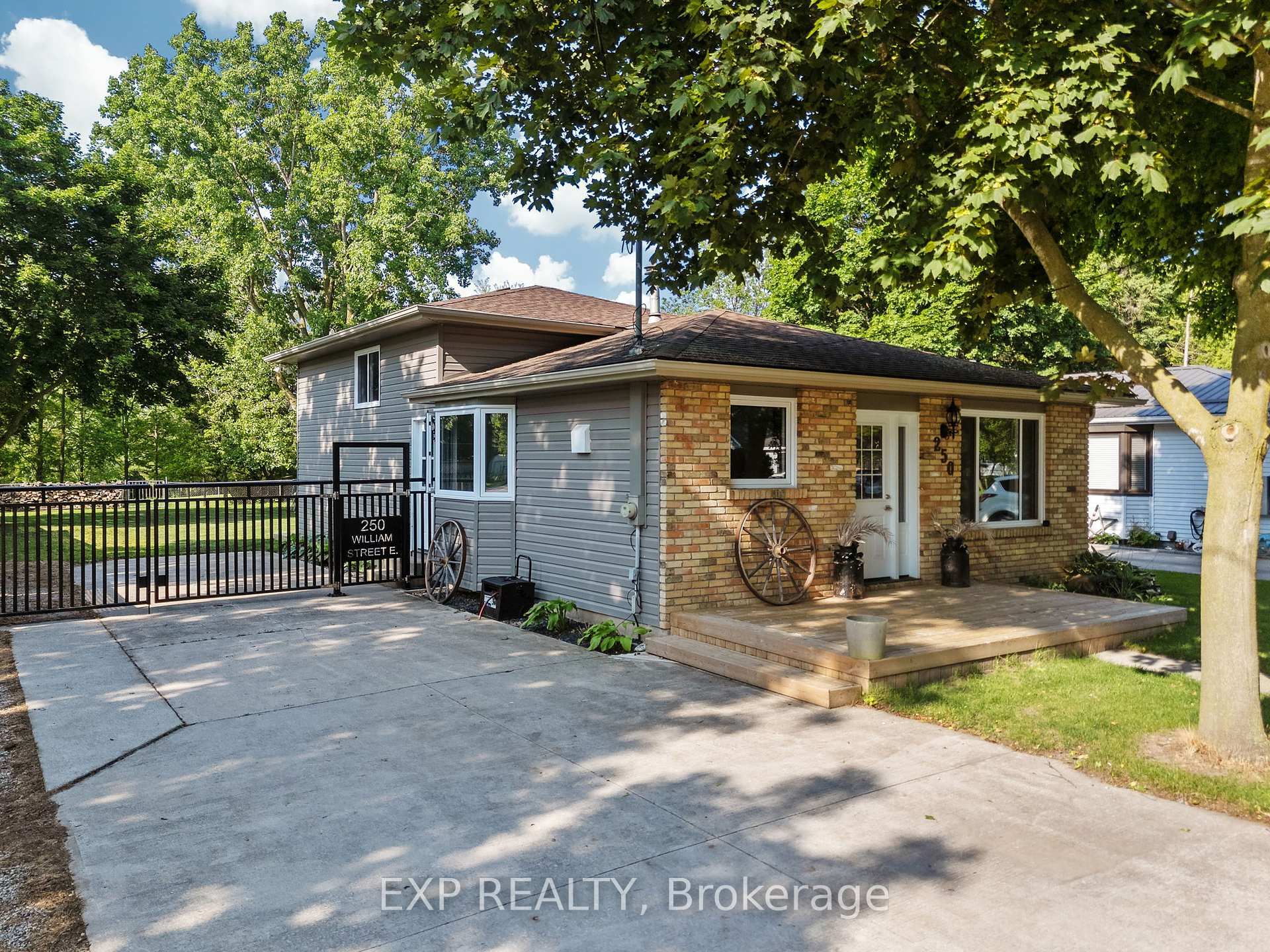 Property Photo: 250 William E Street ON N0M 2K0