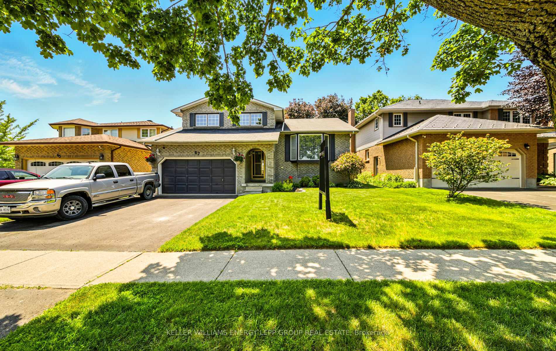 Property Photo: 67 Foxhunt Trail ON L1E 1E4