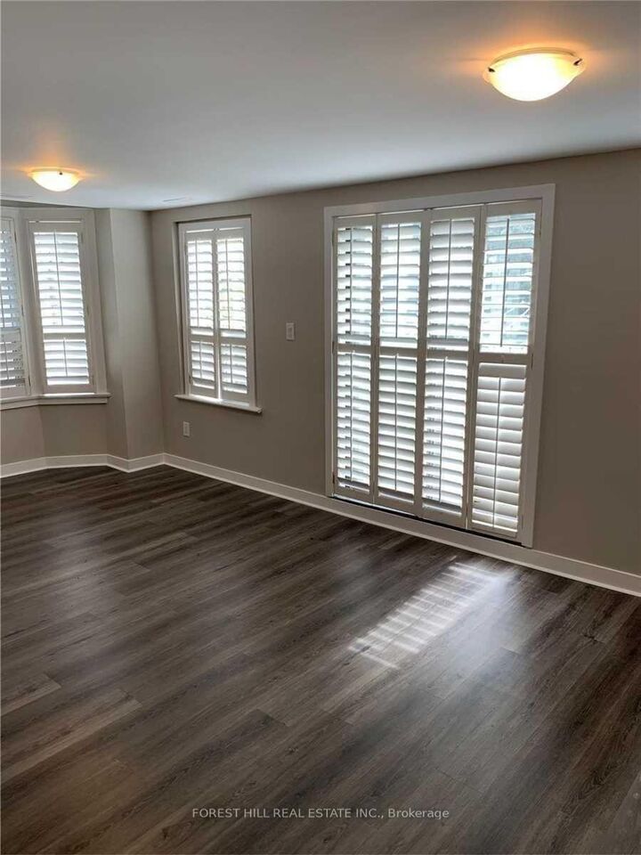 Photo de la propriété: 68 Davisville Avenue Upper ON M4S 1E8
