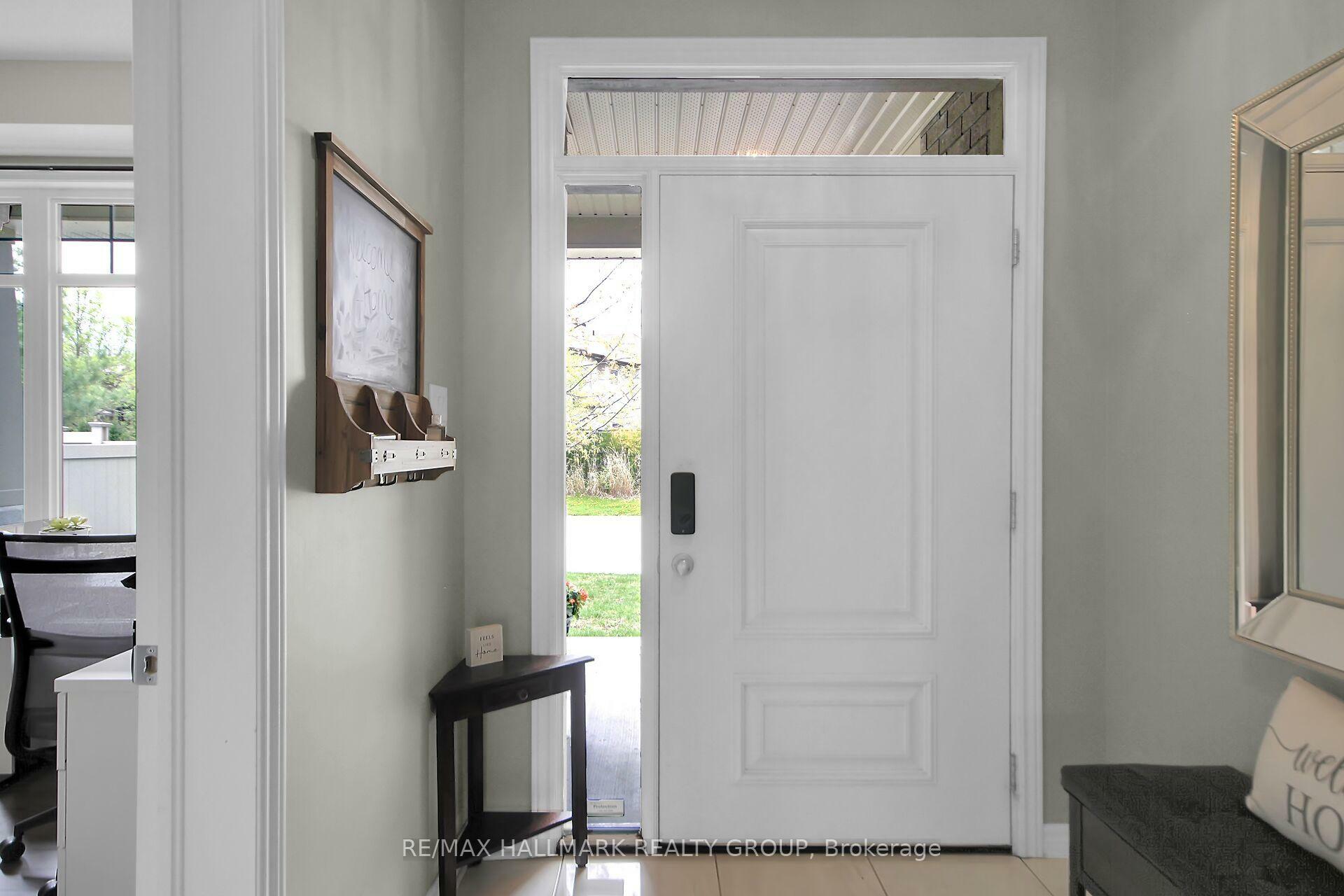 Photo de la propriété: 600 Via Amalfi Street ON K2J 5X8