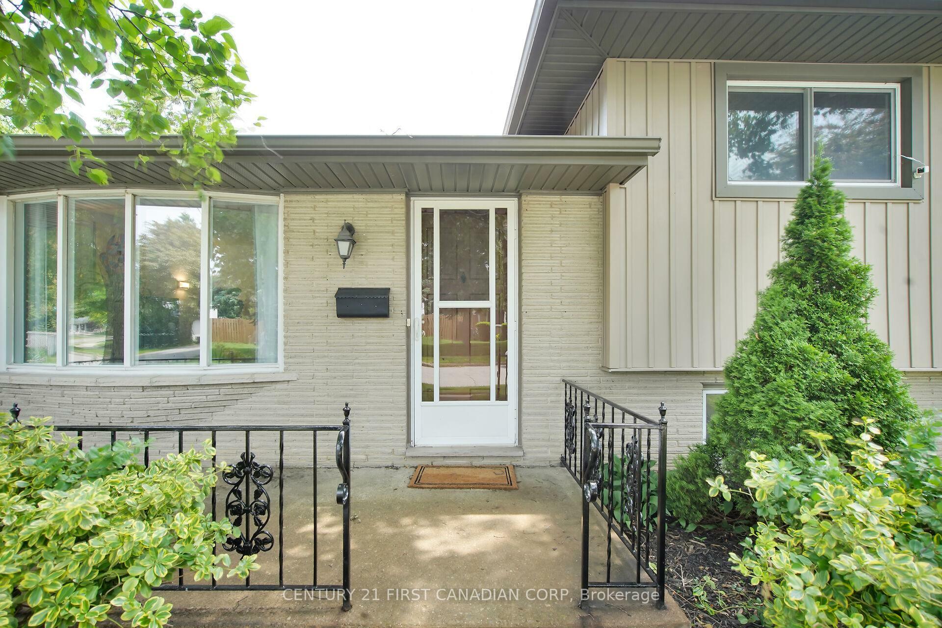 Property Photo: 1 Buchan Road ON N5V 1K9