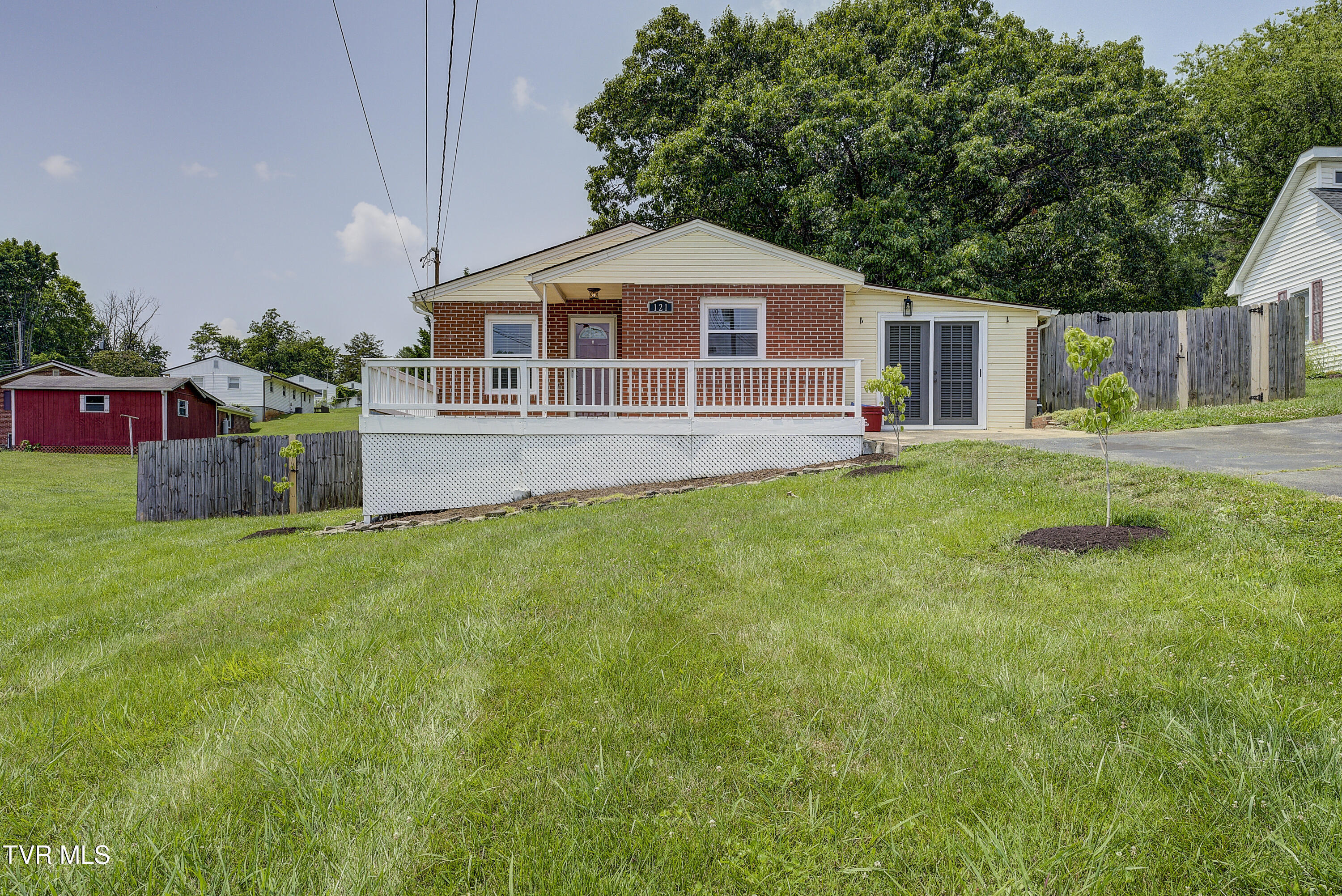 Property Photo: 121 Royston Street TN 37604