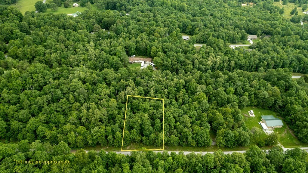 Property Photo: 1012 Hopi Dr TN 38572