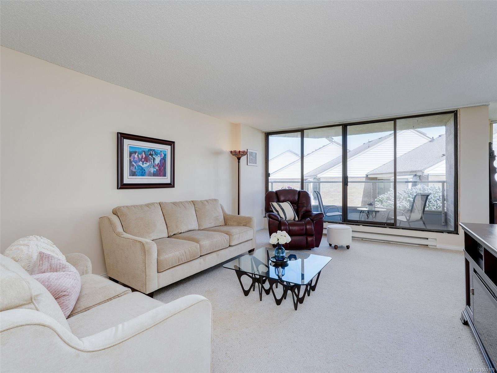 Property Photo: 225 Belleville St 215 BC V8V 4T9