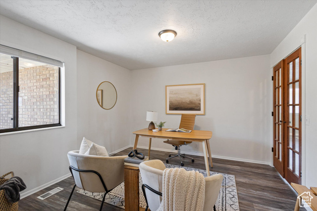 Property Photo: 3195 E Willowcrest S UT 84121
