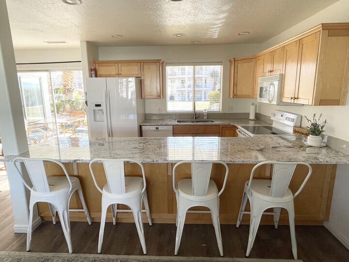 Property Photo: 1845 W Canyon View Dr #1206 UT 84770