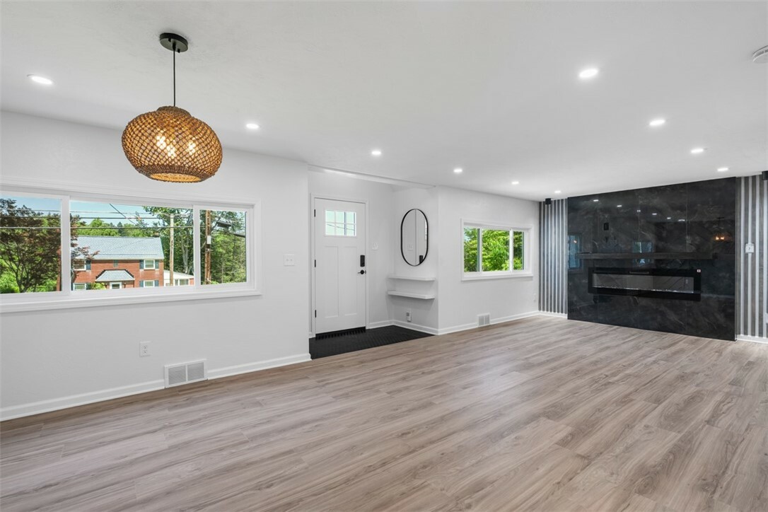Property Photo: 4736 Doyle Rd PA 15227