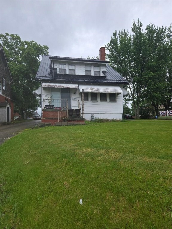 Property Photo: 615 Morgantown Road PA 15401