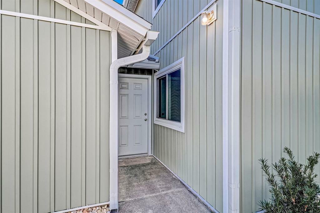 Property Photo: 833 Mary St Unit B FL 32034