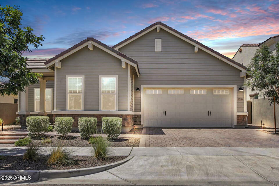 Property Photo: 1948 W Paso Trail AZ 85085