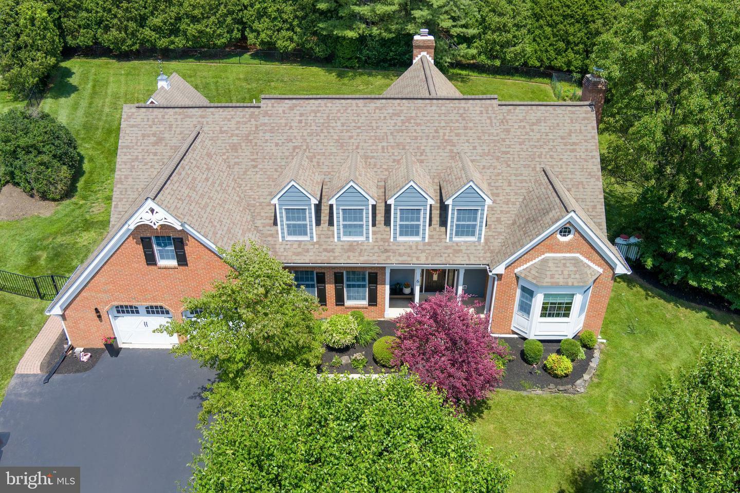 Property Photo: 6 Valley Circle PA 18901
