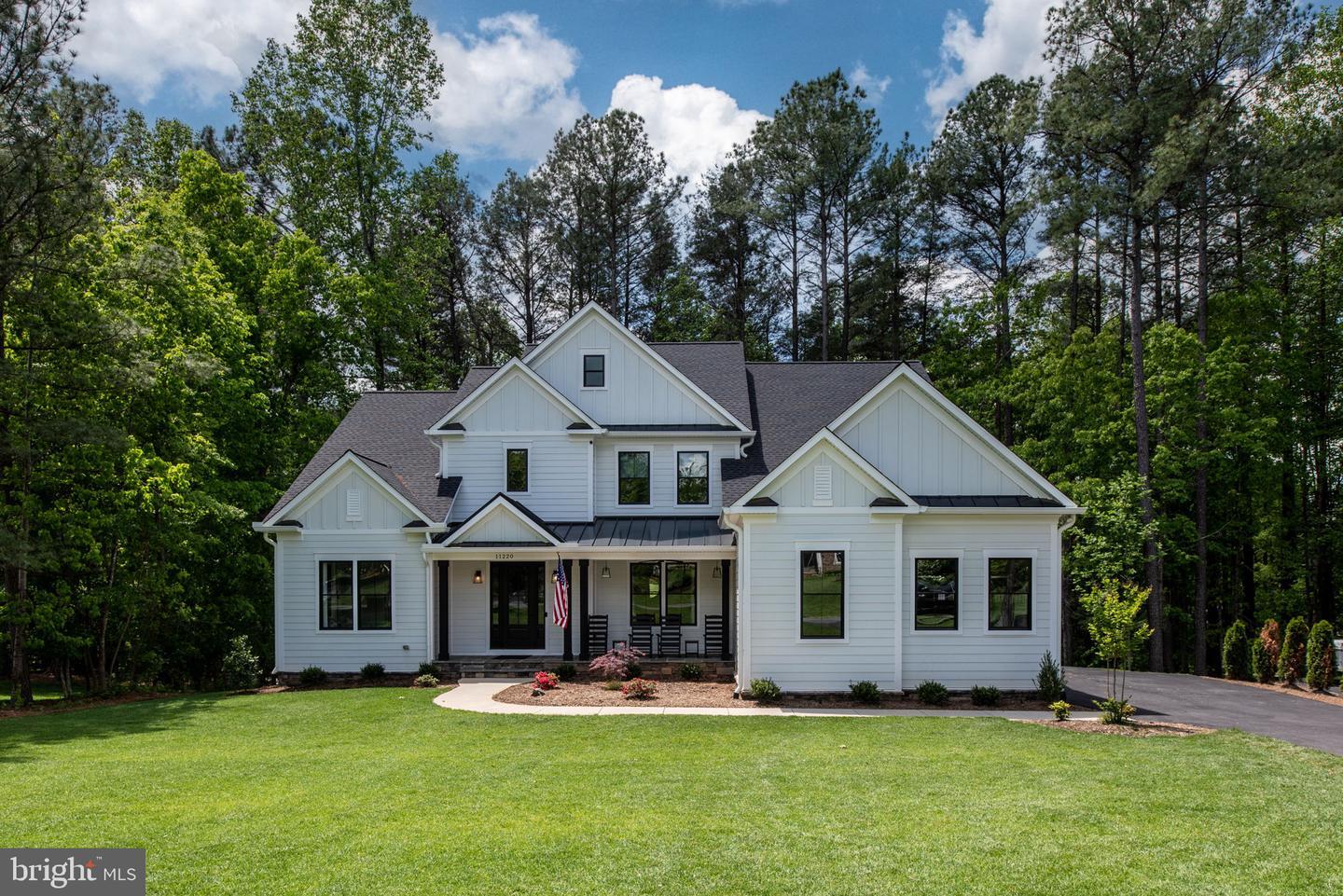 Property Photo: 103 Wateredge Lane VA 22406