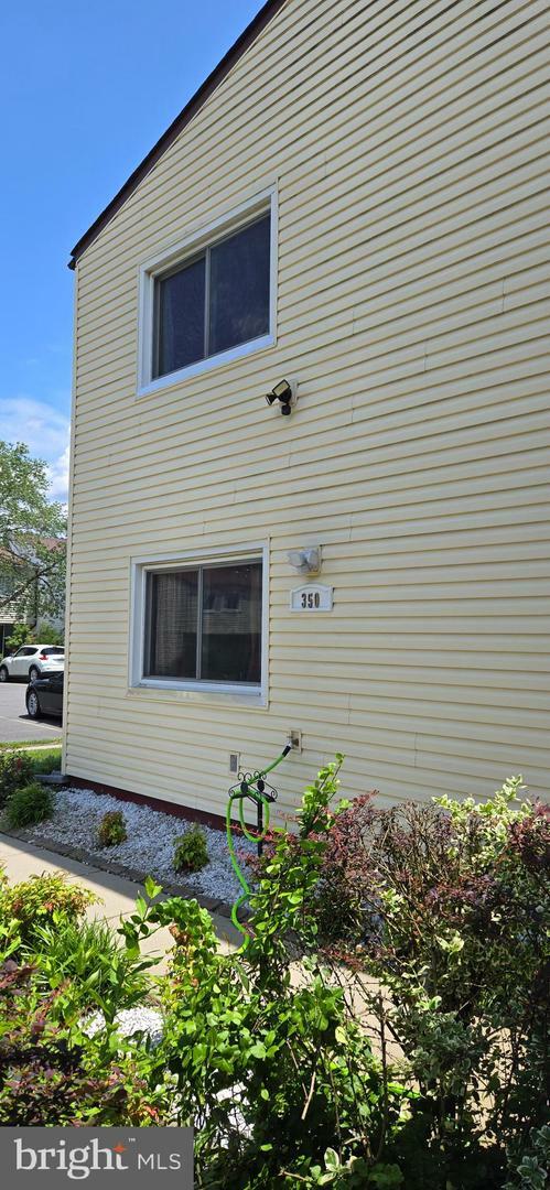Property Photo: 350 Juniper Court VA 20170