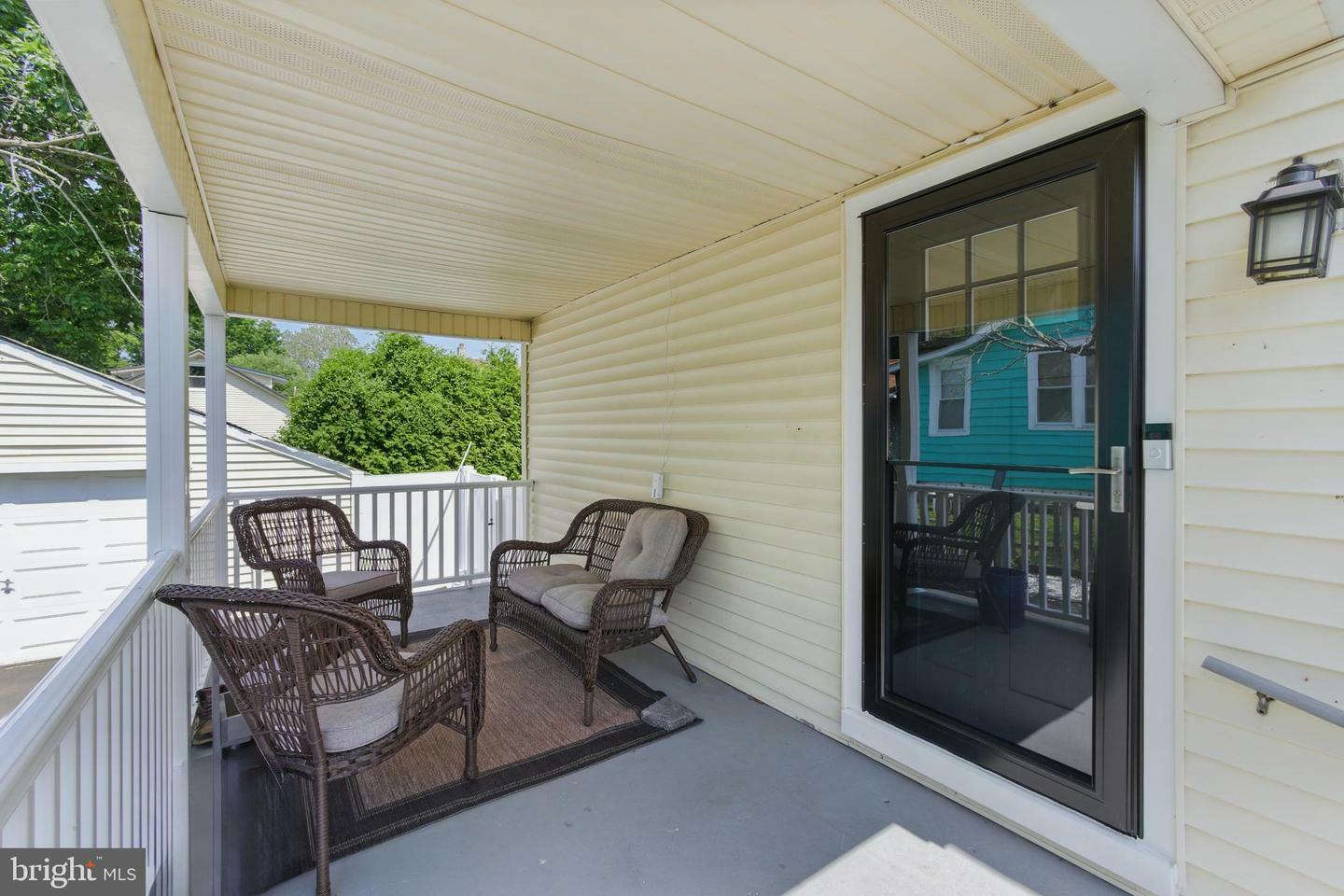 Property Photo: 945 Walnut Avenue PA 19020