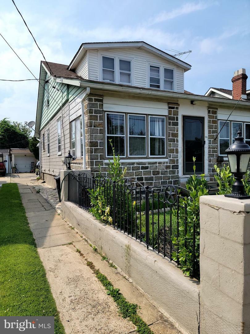 Property Photo: 7520 Dungan Road PA 19111