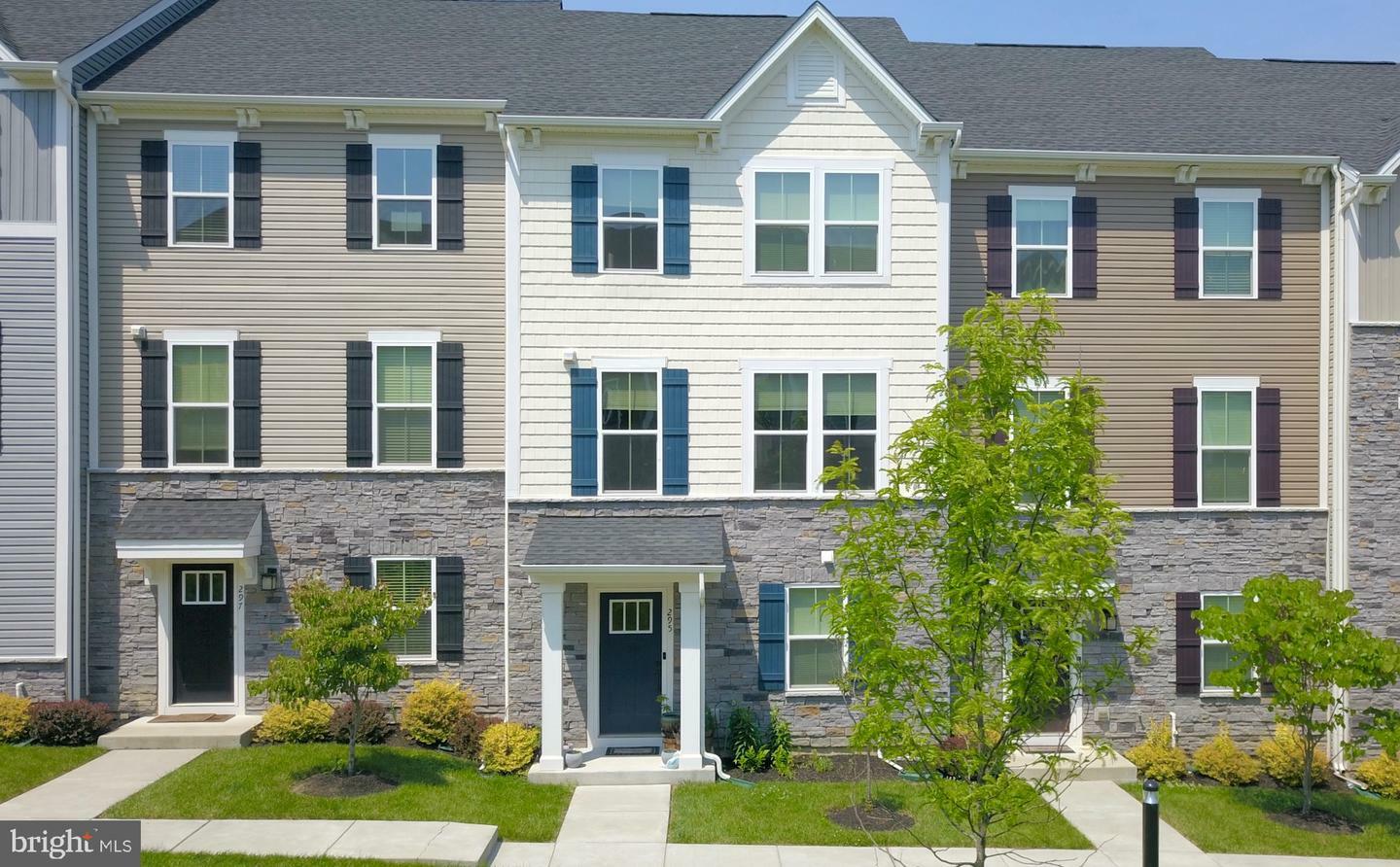 295 Sugar Maple Square  Downingtown PA 19335 photo