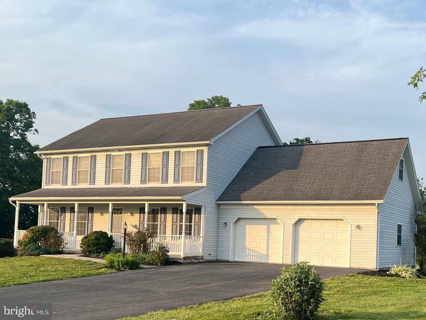 Property Photo: 232 Creekwood Drive PA 17225