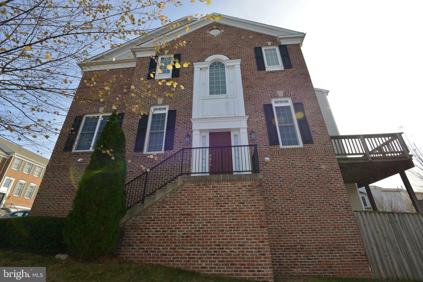 Property Photo: 9272 Laurel Ridge Crossing Road VA 22079