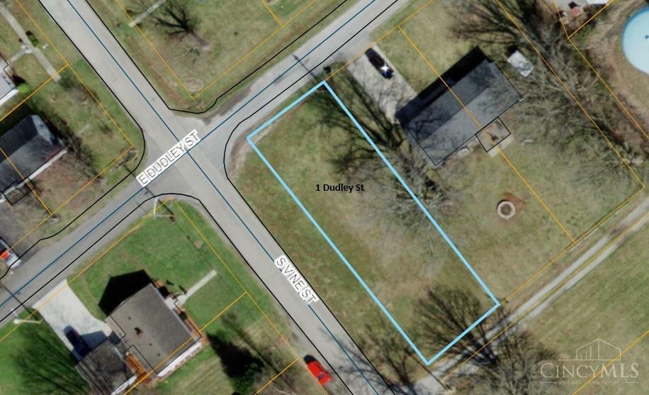 Property Photo: 1 Dudley Road OH 45107