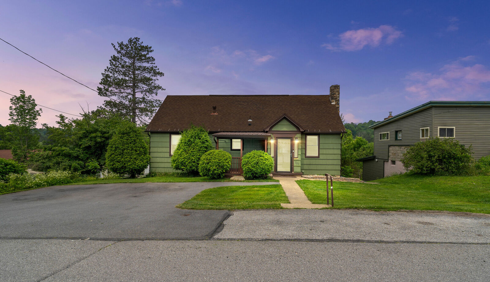 Property Photo: 207 E Logan Ave PA 15801