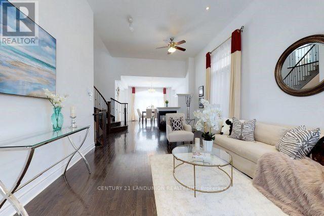 Photo de la propriété: 11 Brider Crescent ON L1Z 0M3