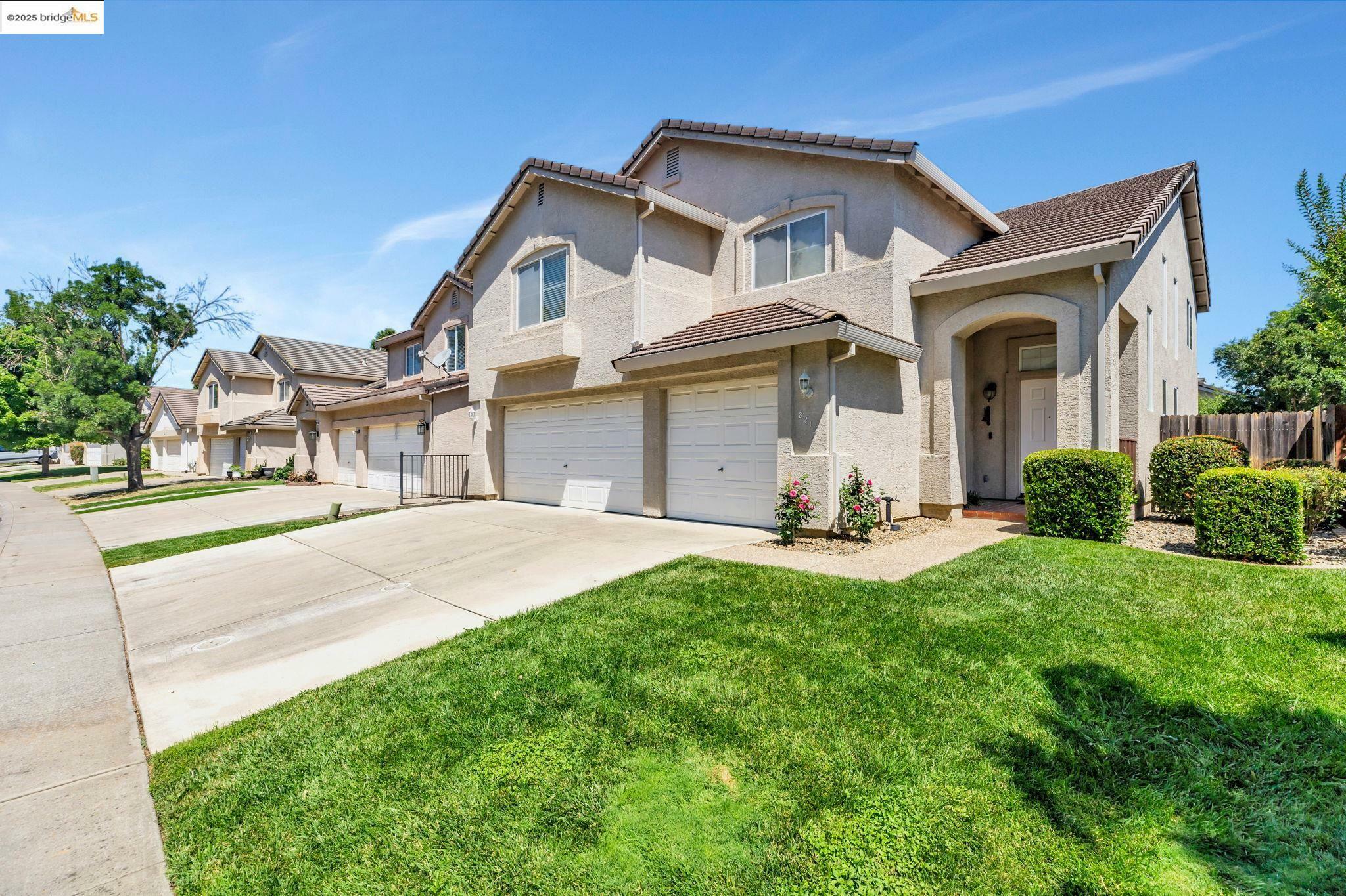 Property Photo: 8215 Red Elk Dr CA 95758