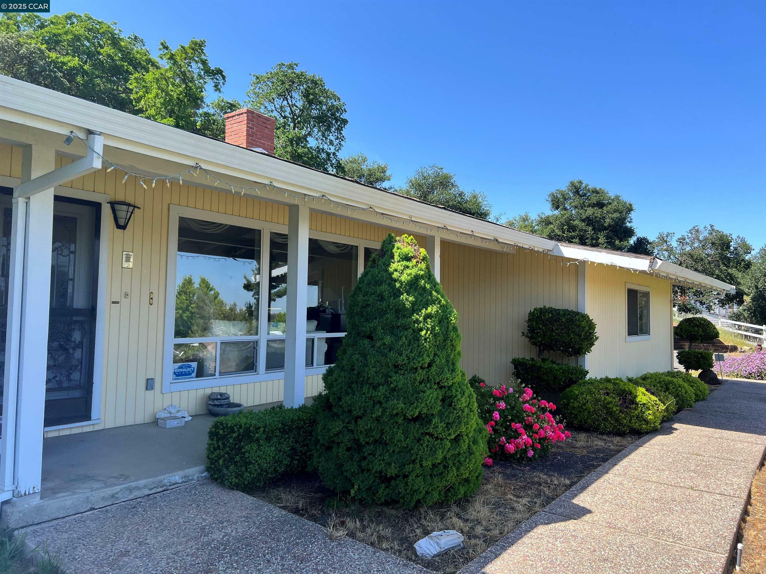 4983 Milden Rd  Martinez CA 94553 photo