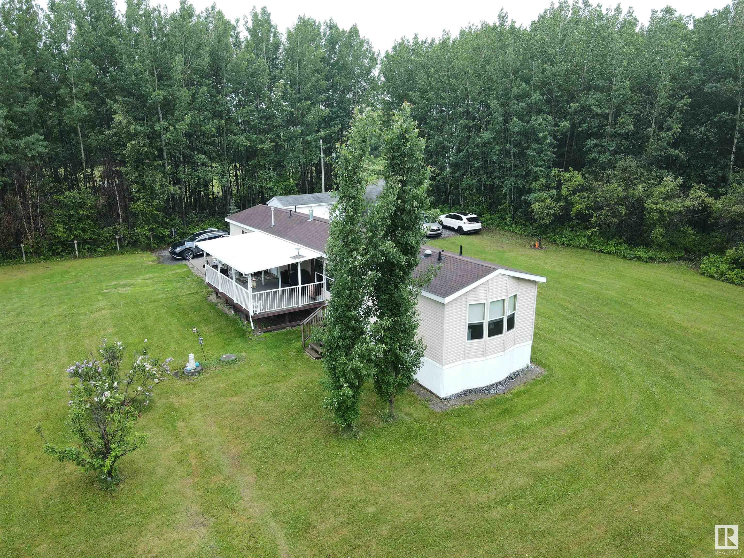 Property Photo:  50417 Highway 22  AB T7A 2A2 