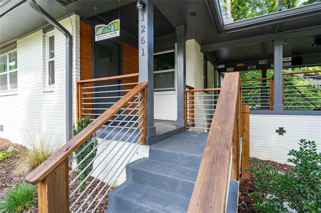Property Photo: 1261 Calhoun Terrace SW GA 30314